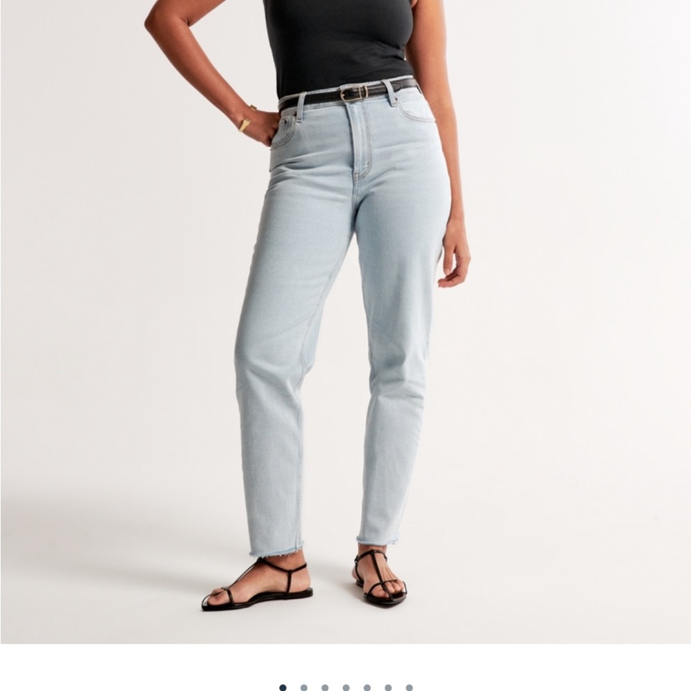 Abercrombie Curve Love High Rise Mom Jean